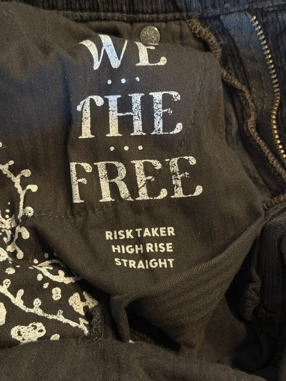 We The Free Black Corduroy Risk Taker High Rise Straight Pants Size 26 - Picture 9 of 10